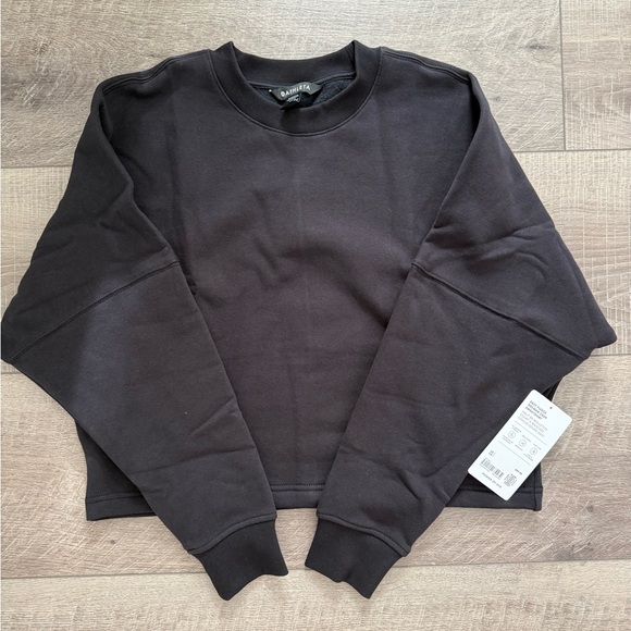 NWT Athleta Forever Fleece Dolman Crop Sweatshirt Size Small Black - Picture 5 of 8